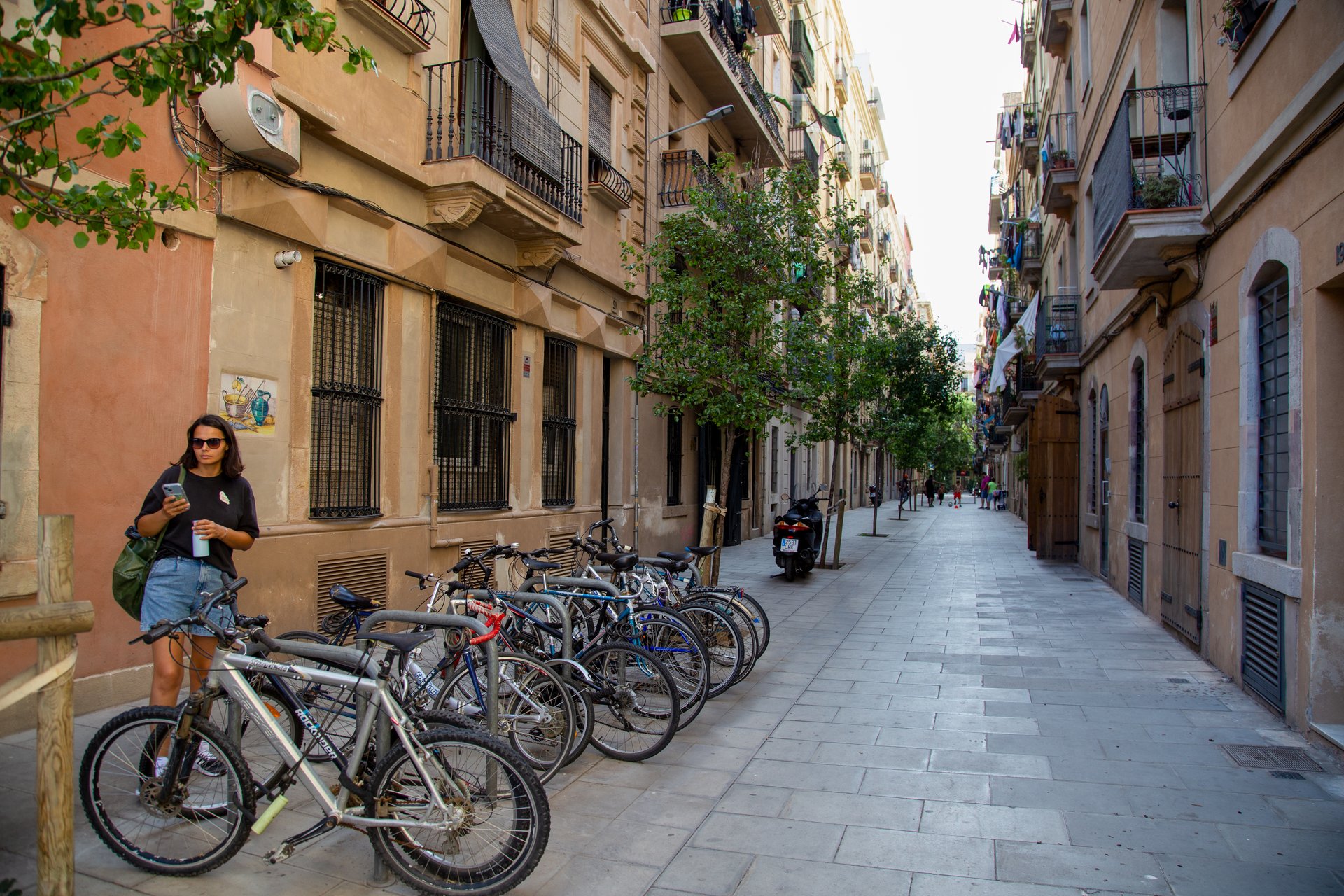 Gothic Quarter street next to the BCNLIP accommodation