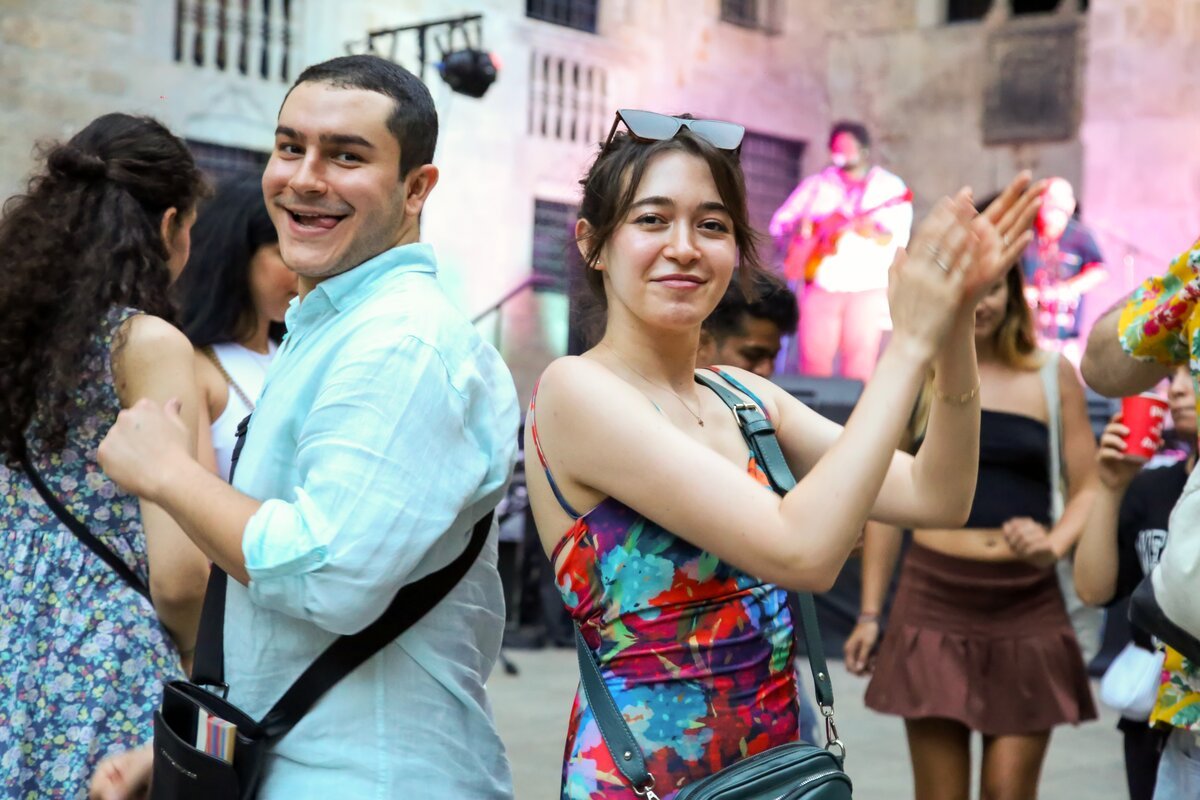 Integración cultural en Barcelona — B2