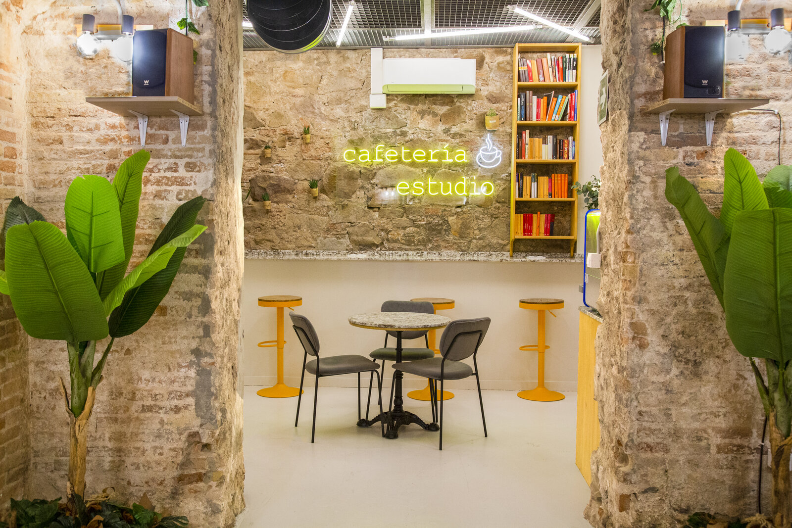 BCNLIP · Plaça del Duc de Medinaceli, 6 · Annex